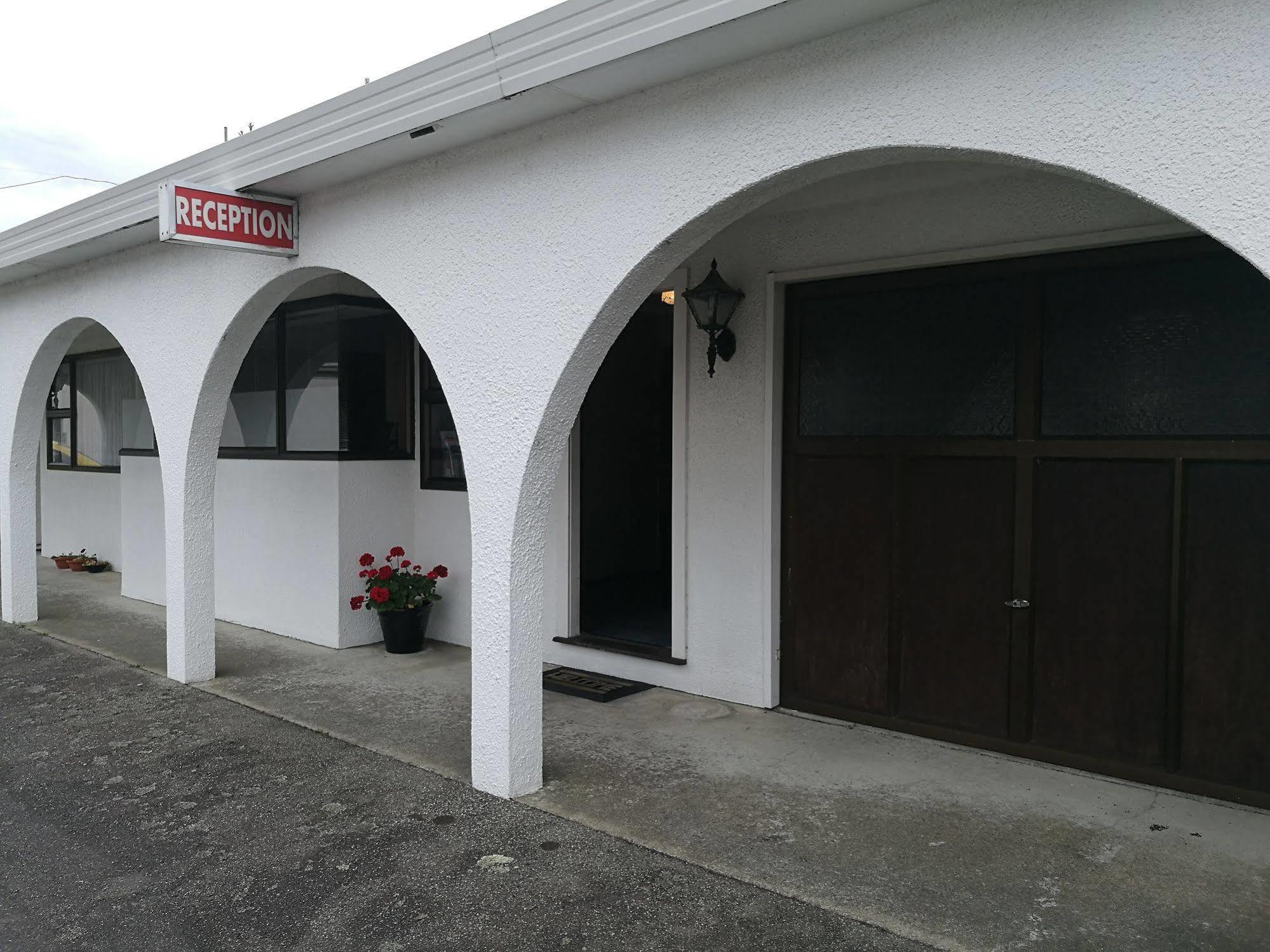 אינברקארגיל Hacienda Motel מראה חיצוני תמונה