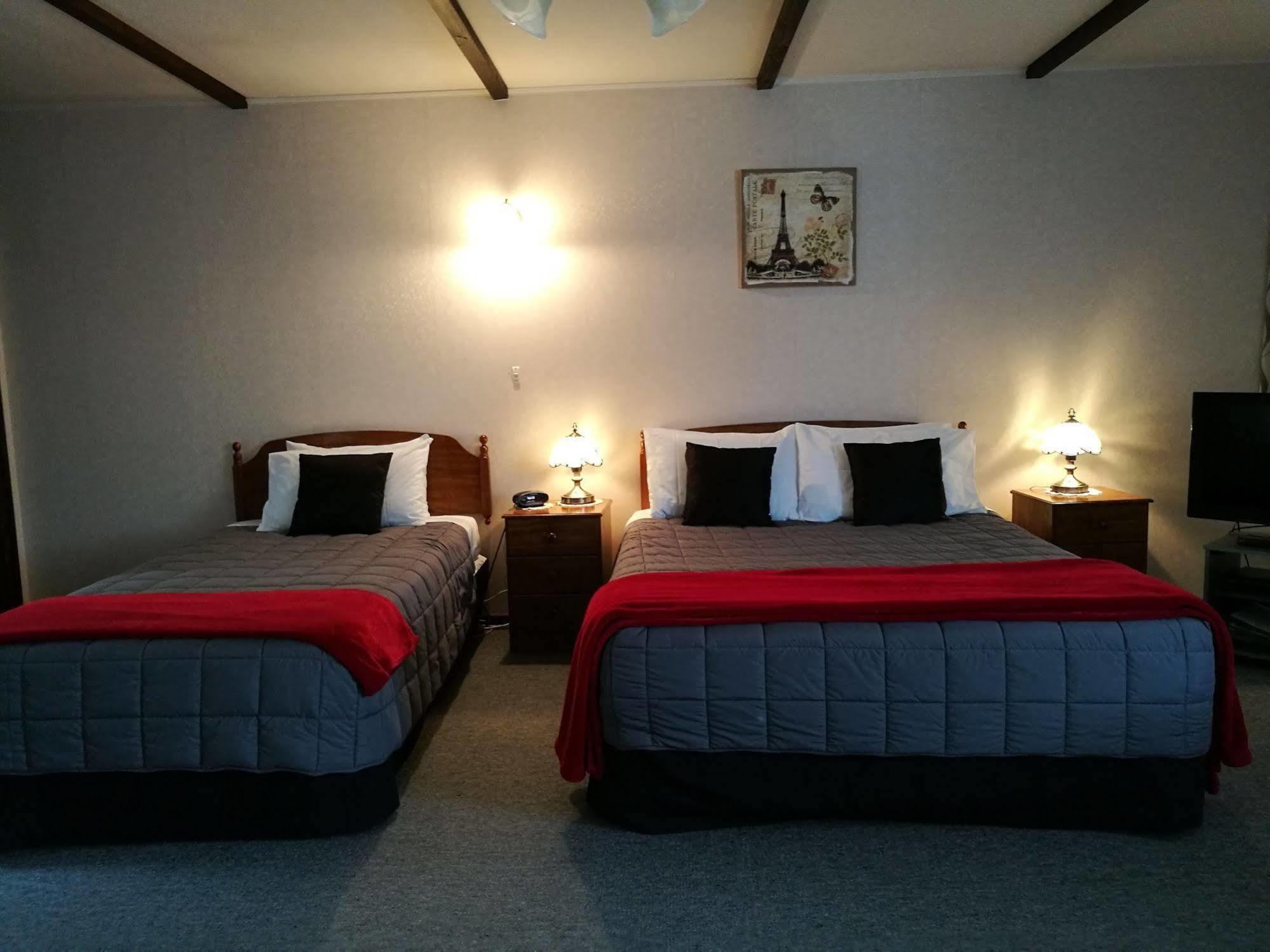 אינברקארגיל Hacienda Motel מראה חיצוני תמונה